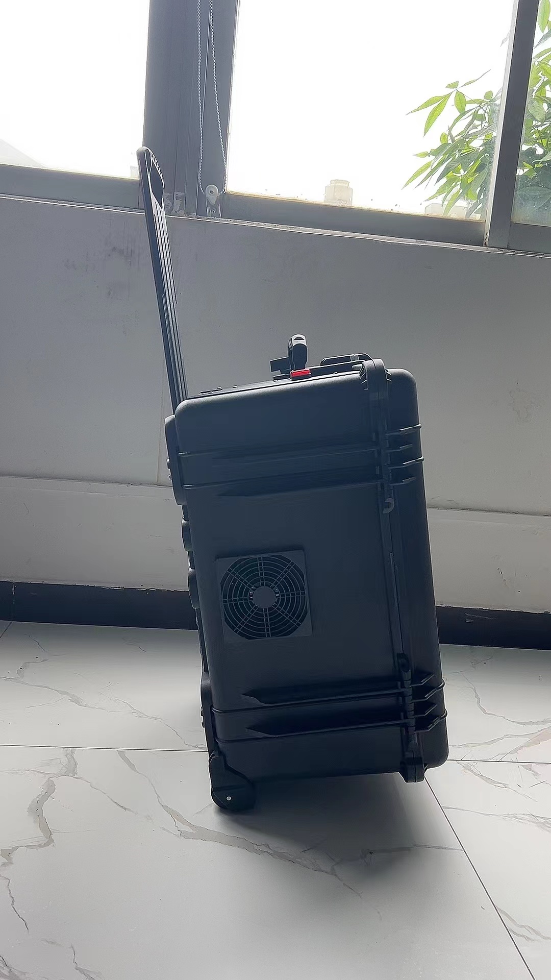 万泉镇手拉箱型移动通信干扰器